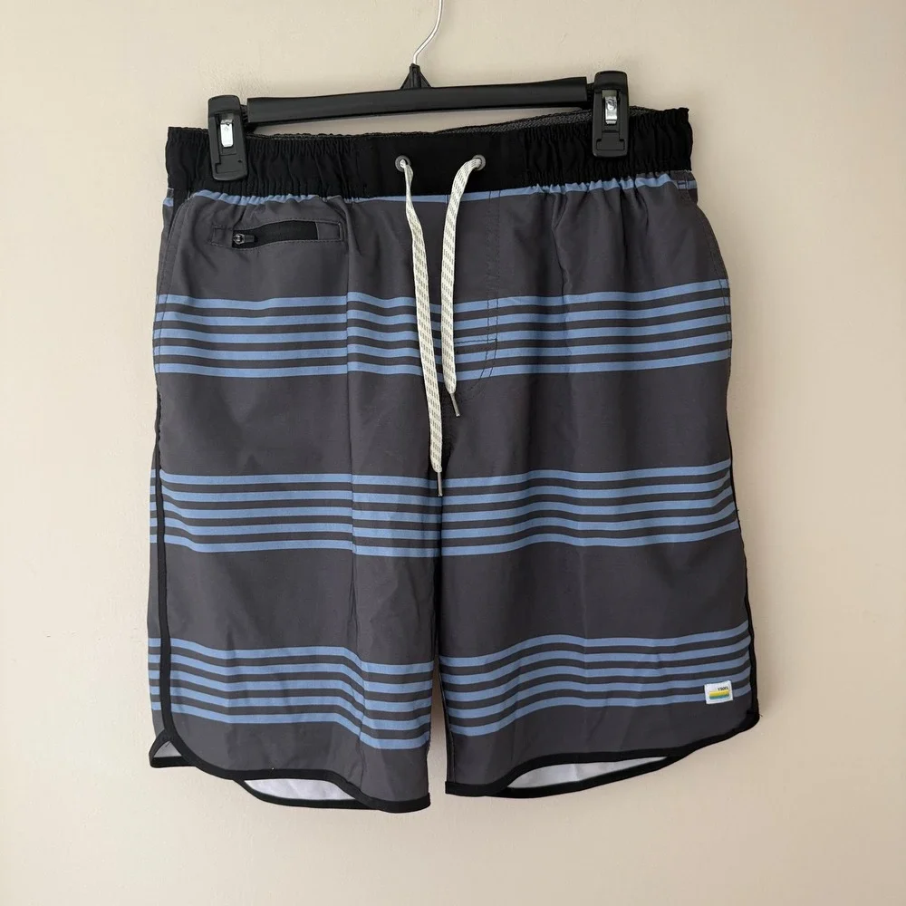 Vuori Mens V-Cycled Performance Board Shorts Grey Blue Striped Size M 7.5 Inseam